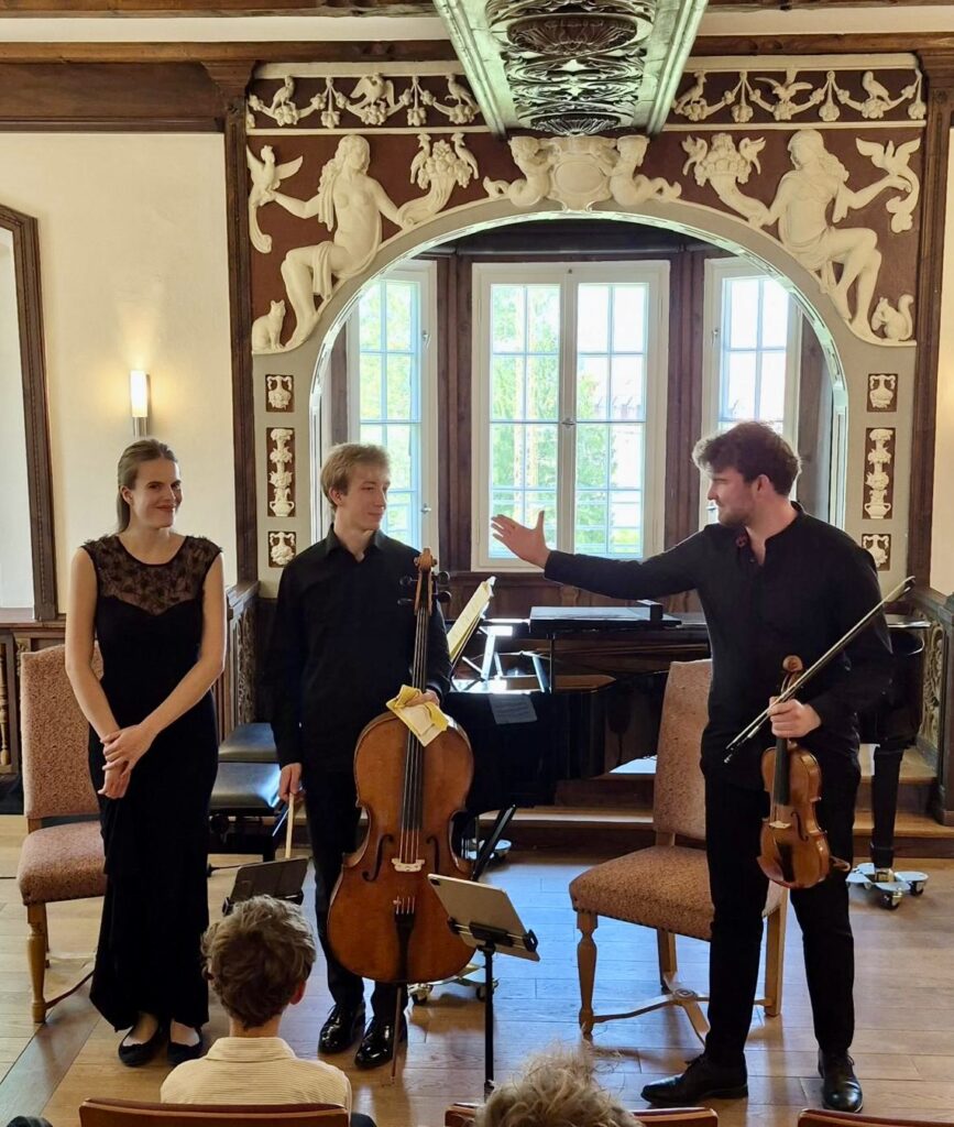 Klassik 2.0 Konzerte im Rittersaal 1 - Klassik2.0 e881752e 1133 48ee aa15 d80cc9805e53 - Klassik2.0